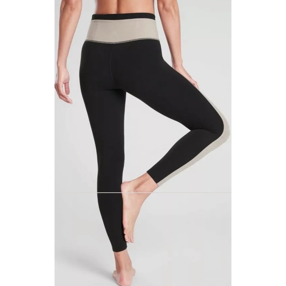 Athleta chrome 7/8 tight Leggings High Rise Activewear Workout Black Beige Small
